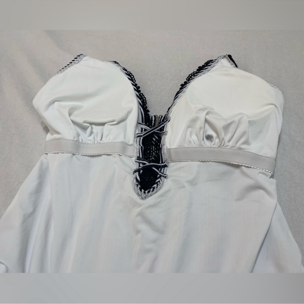Cupshe Plunging Lace Trimmed One-Piece Swimsuit Black White 0XL Plus Size Lace - Picture 6 of 10